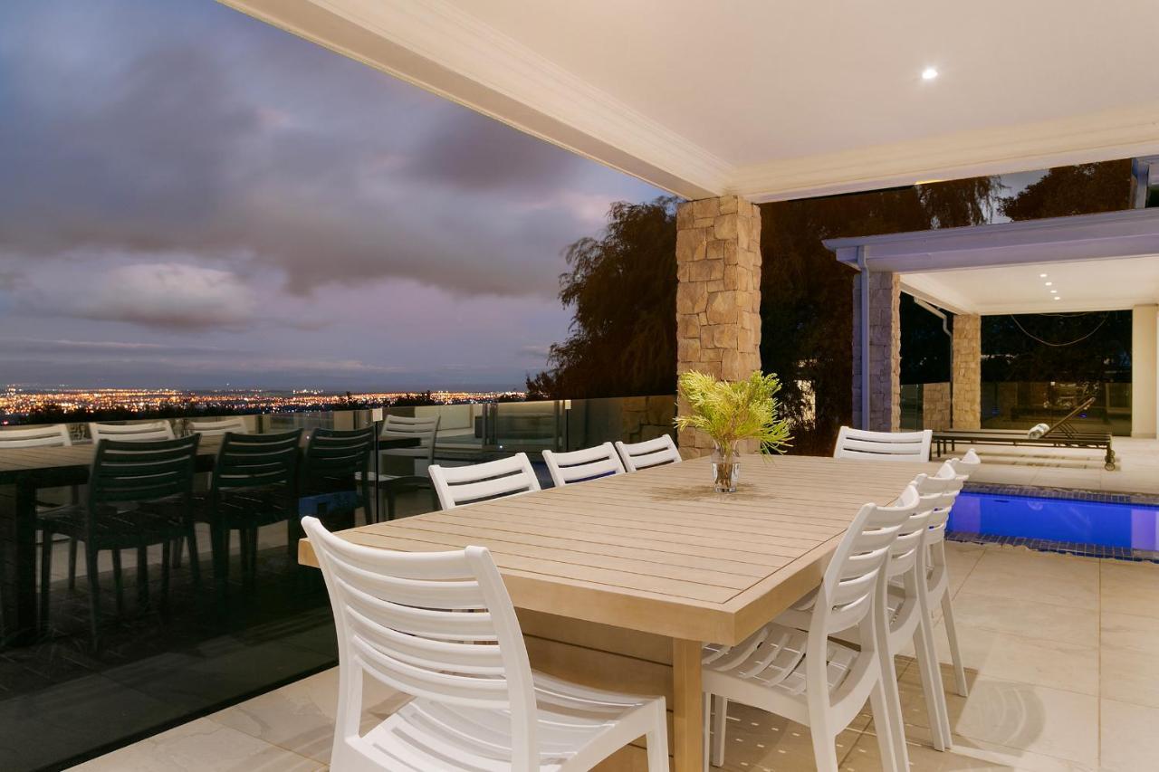 Villa Luxury Serviced Mountain In Constantia Kapstadt
